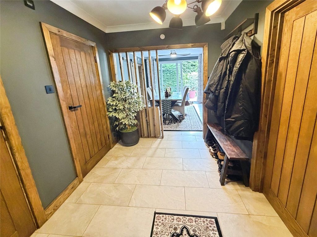 Property photo 2 of 21 Picture No. 36