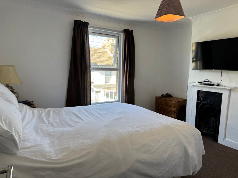 Property photo 3 of 6