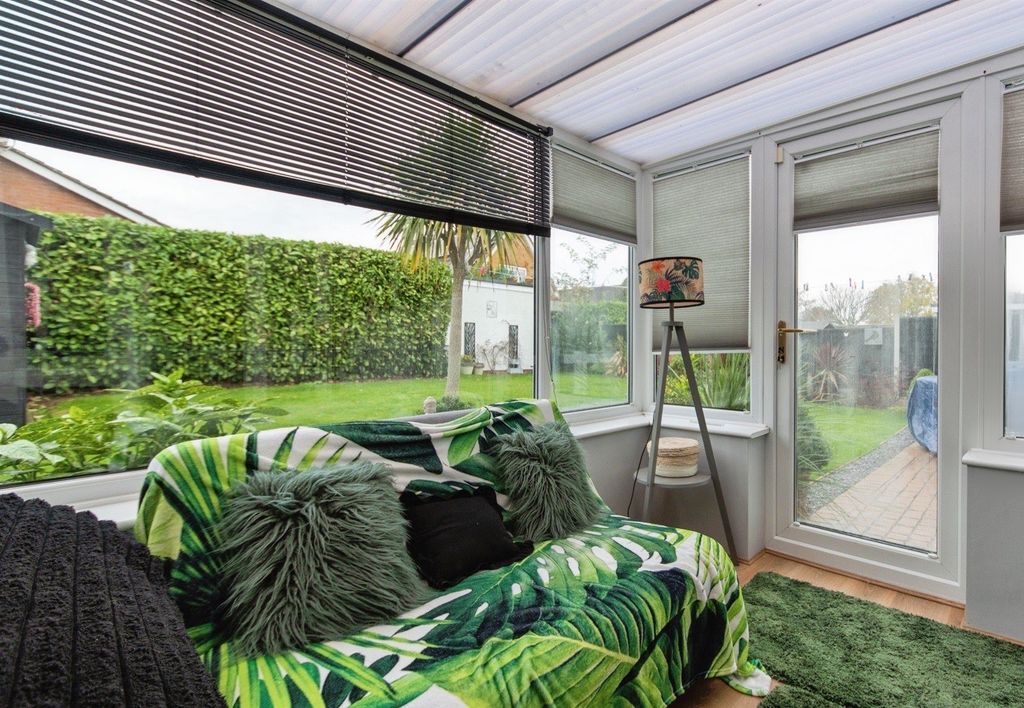 Property photo 2 of 23