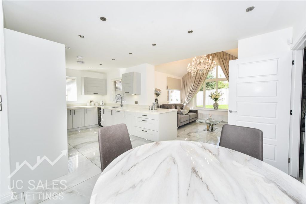 Property photo 2 of 29 Dsc_5472.Jpg