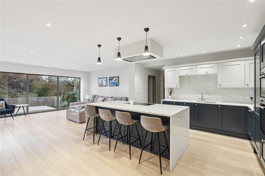 Property photo 2 of 23 Kitchen