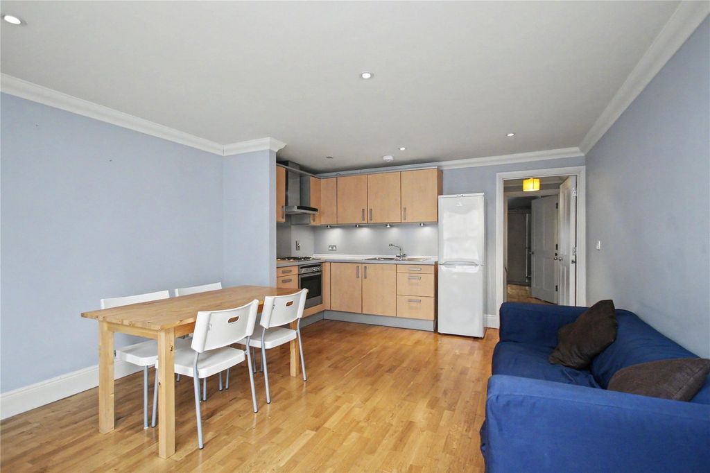 Property photo 2 of 4 Picture No. 11