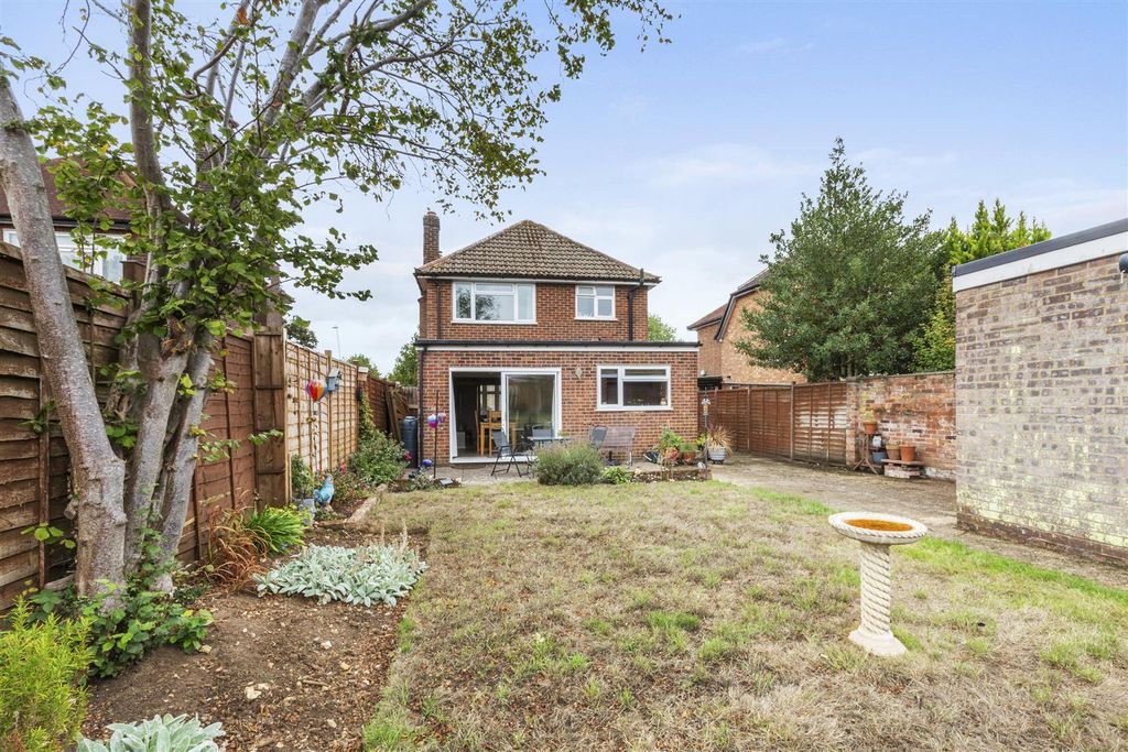 Property photo 3 of 15 Sycamore Road-12.Jpg