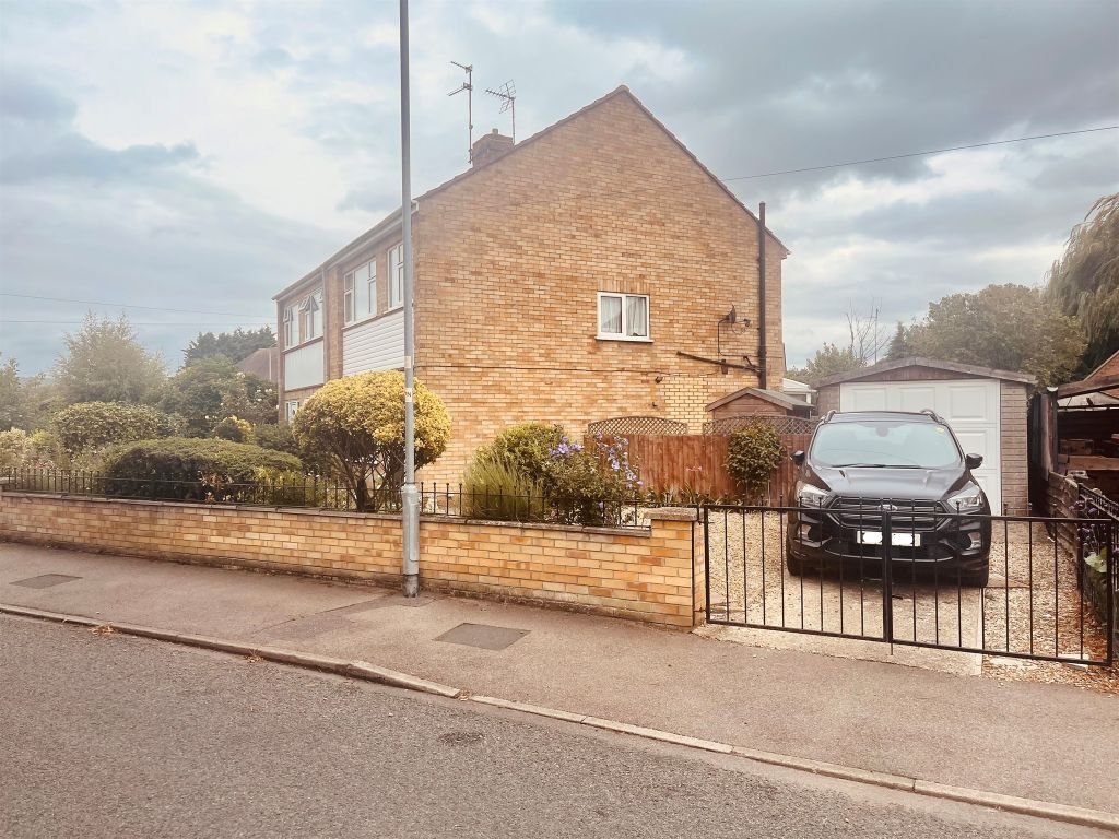 Property photo 1 of 8