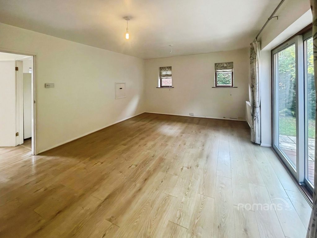 Property photo 2 of 11 Pbox-Img.Jpg