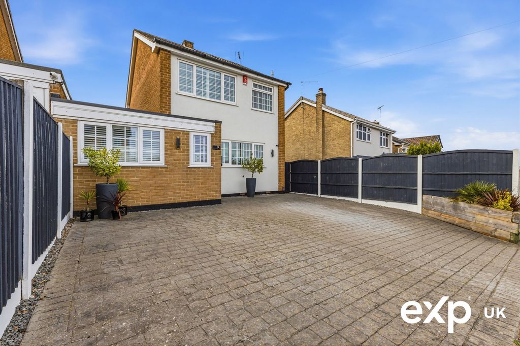 Property photo 1 of 30