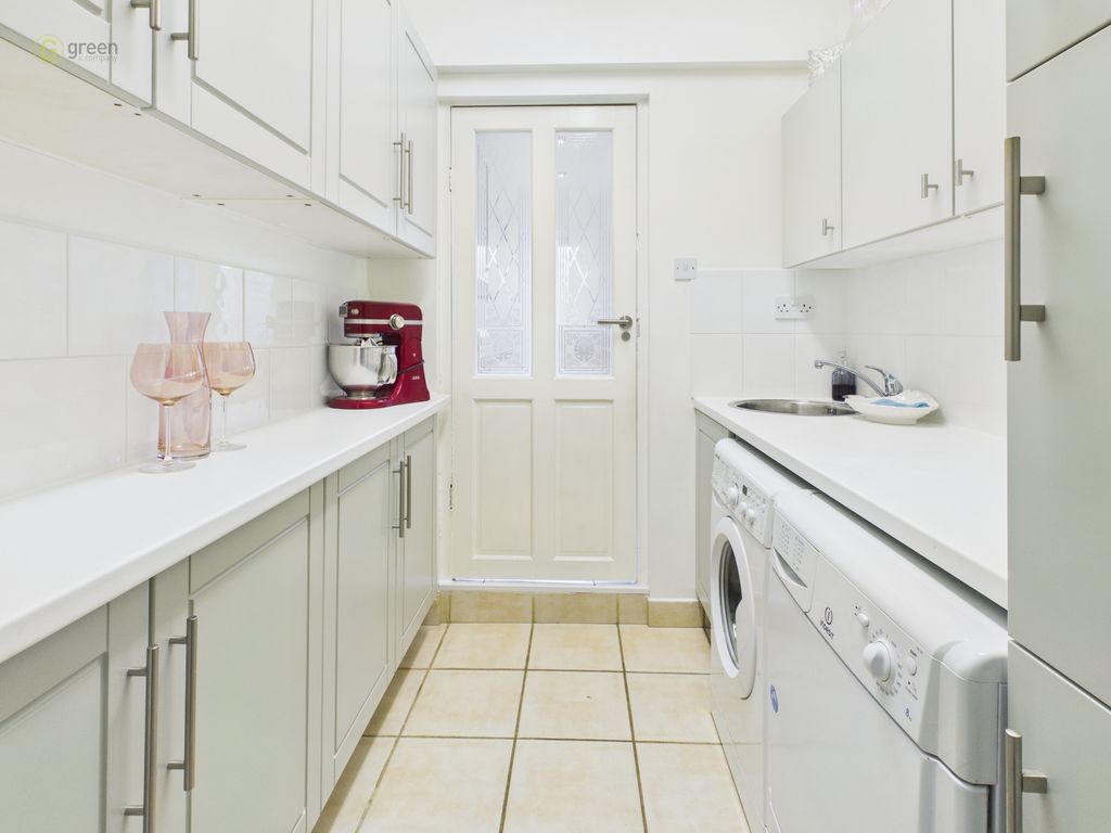 Property photo 3 of 32 d660Acee71ce465282384Fb7c4715103100Cam03830G0Pr0317Still008
