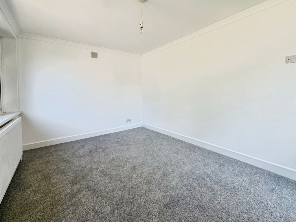 Property photo 3 of 12 Pbox-Img.Jpg