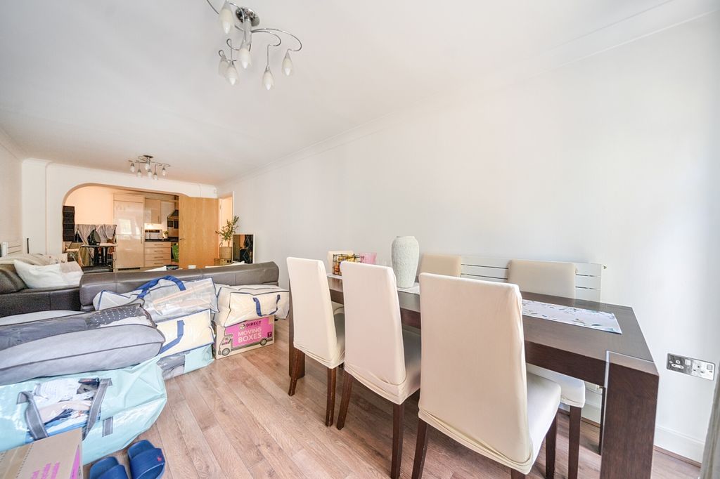 Property photo 3 of 15 Dining
