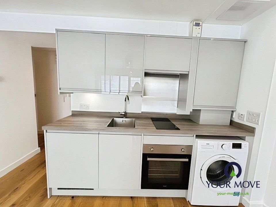 Property photo 3 of 8 Pbox-Img.Jpg