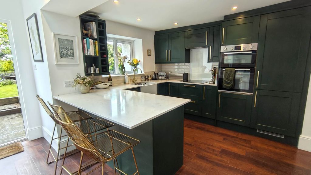 Property photo 3 of 22