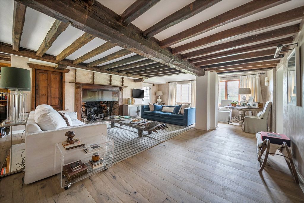 Property photo 3 of 33 Drawing Room