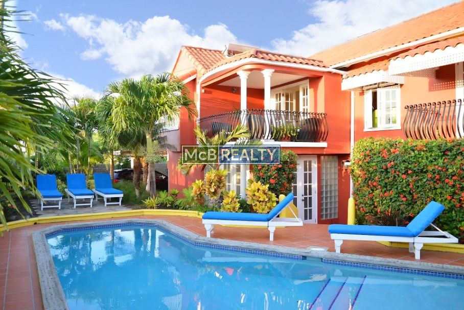 Property photo 1 of 18