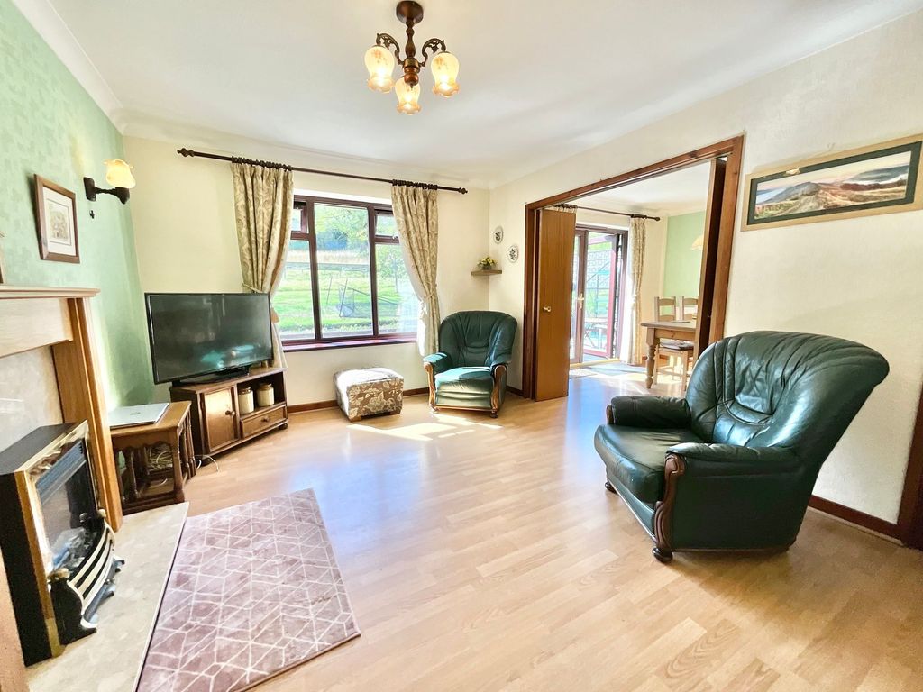 Property photo 3 of 29