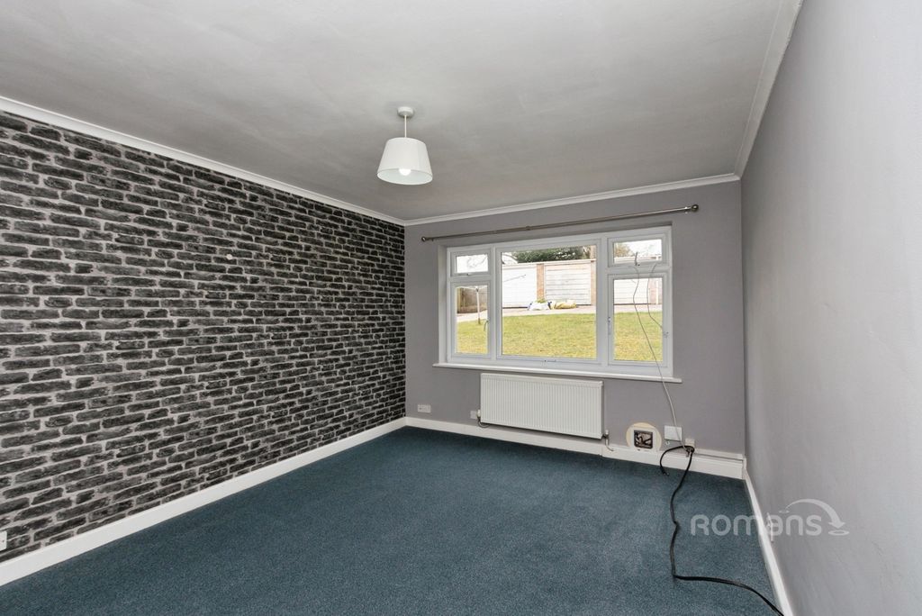 Property photo 3 of 11 Pbox-Img.Jpg