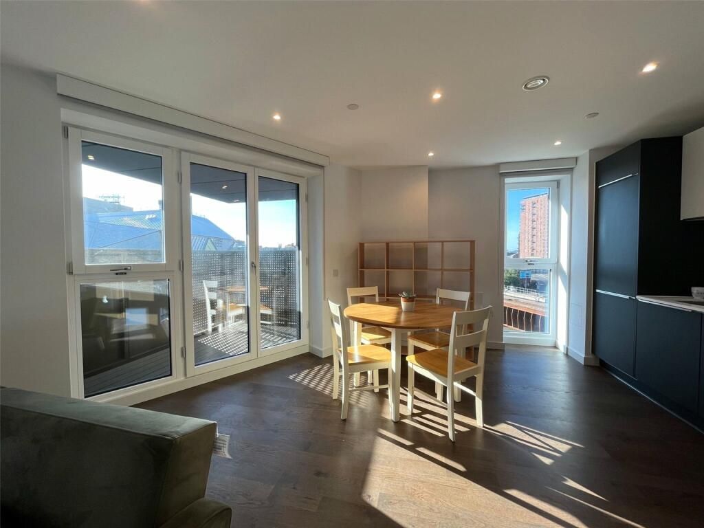Property photo 3 of 19