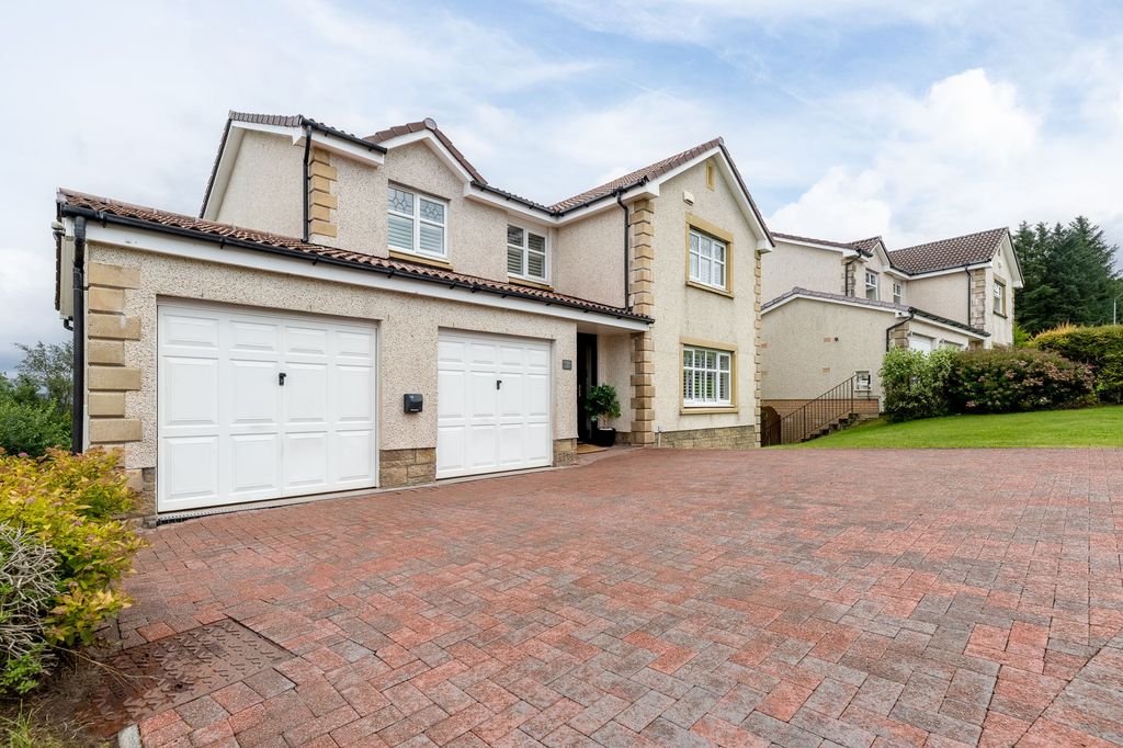 Property photo 1 of 35