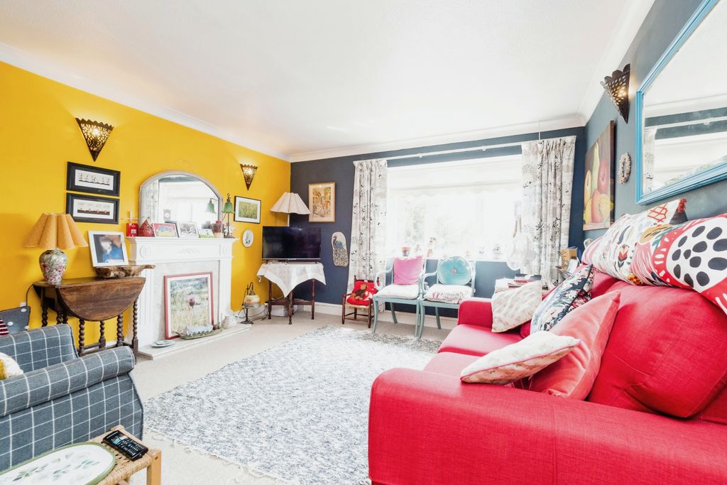 Property photo 2 of 18 Photography