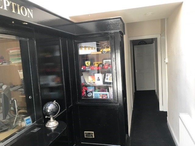 Property photo 3 of 6