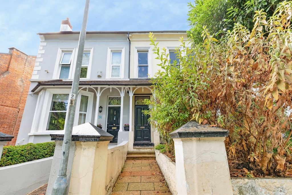 Property photo 1 of 19