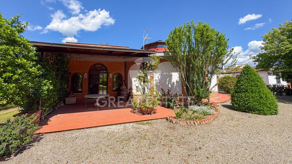Property photo 3 of 38 Exteriors