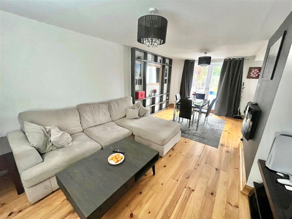 Property photo 2 of 10 Lounge/Diner