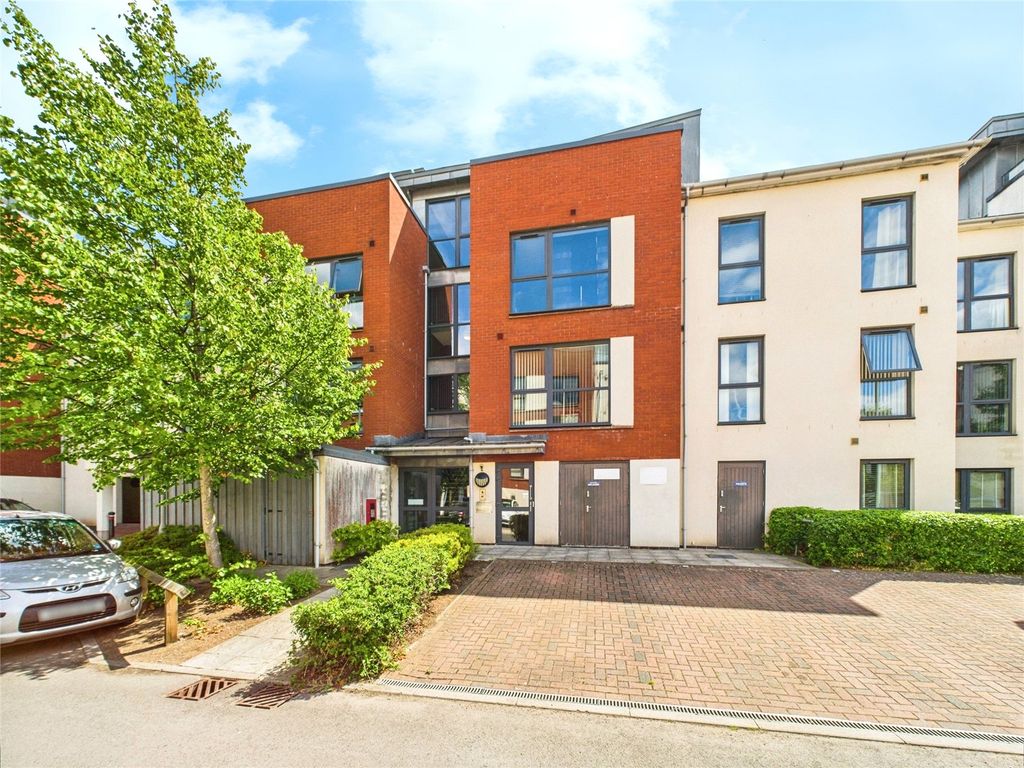 Property photo 2 of 11 Picture No. 21