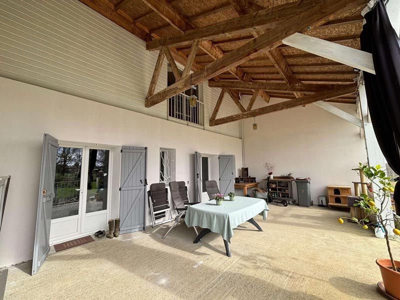 Property photo 2 of 29