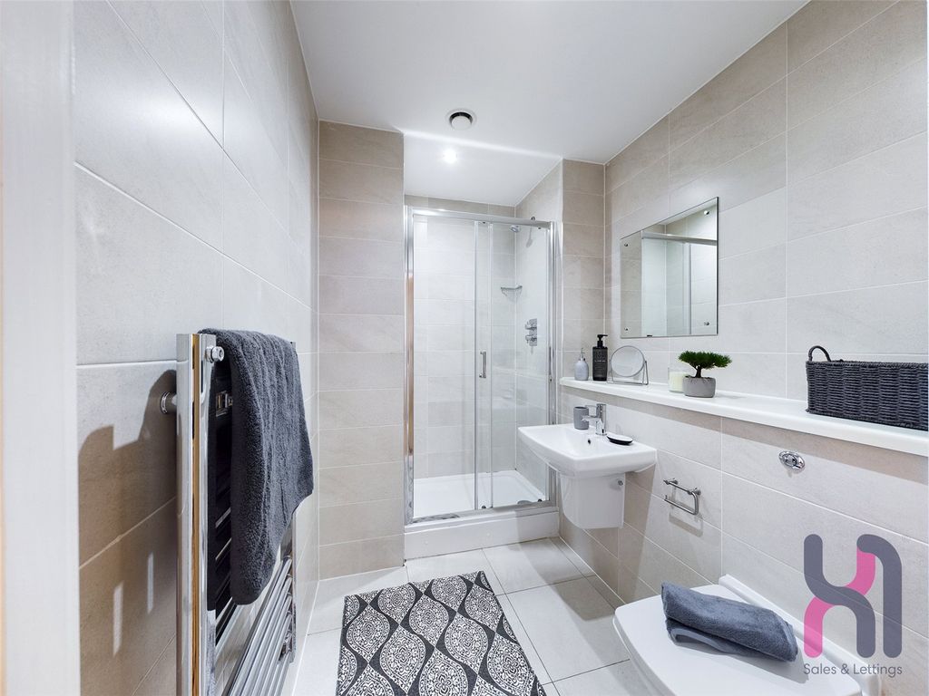 Property photo 3 of 7 Picture No. 10