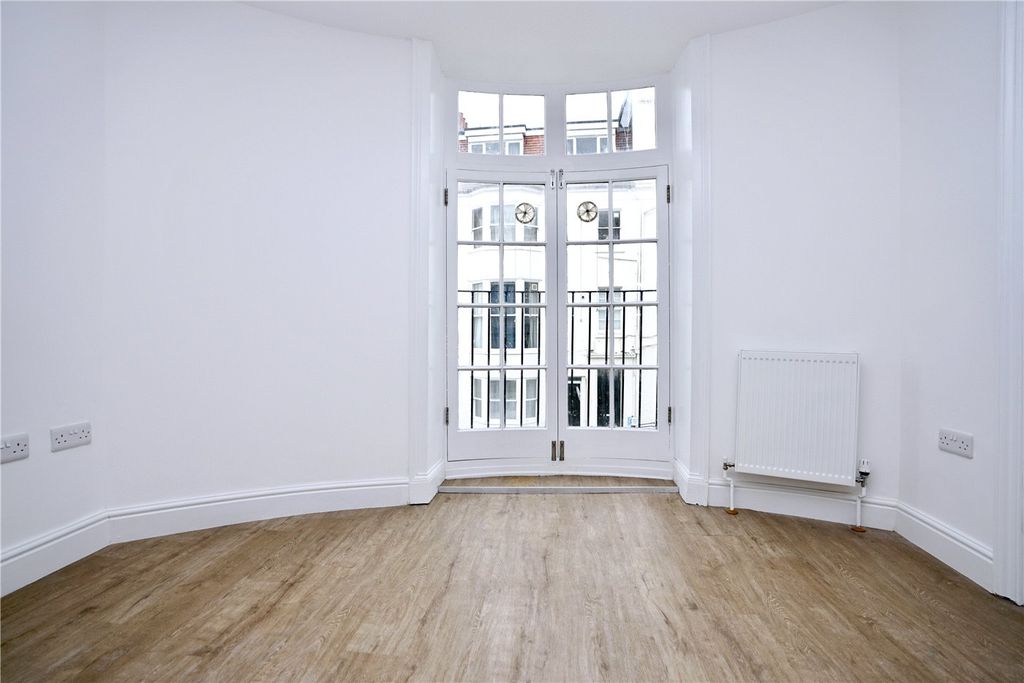 Property photo 3 of 11 Picture No. 05