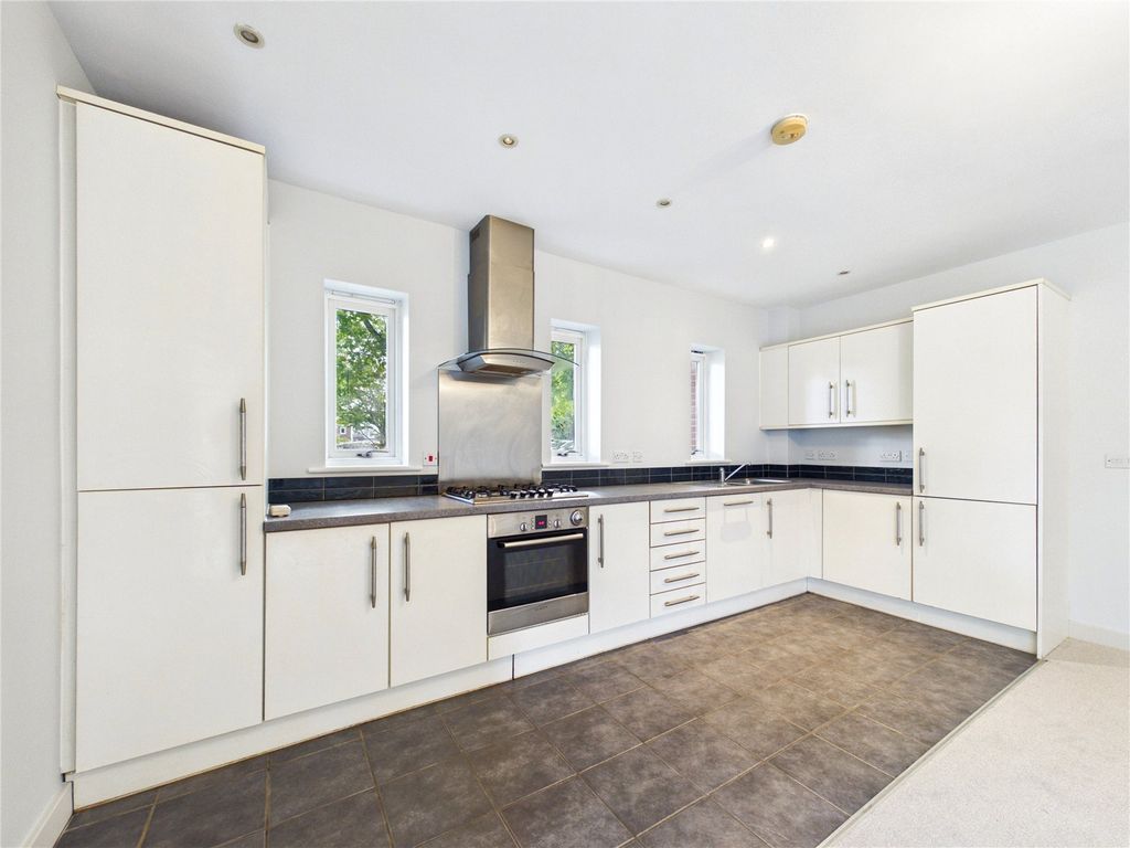 Property photo 3 of 13 Picture No. 02