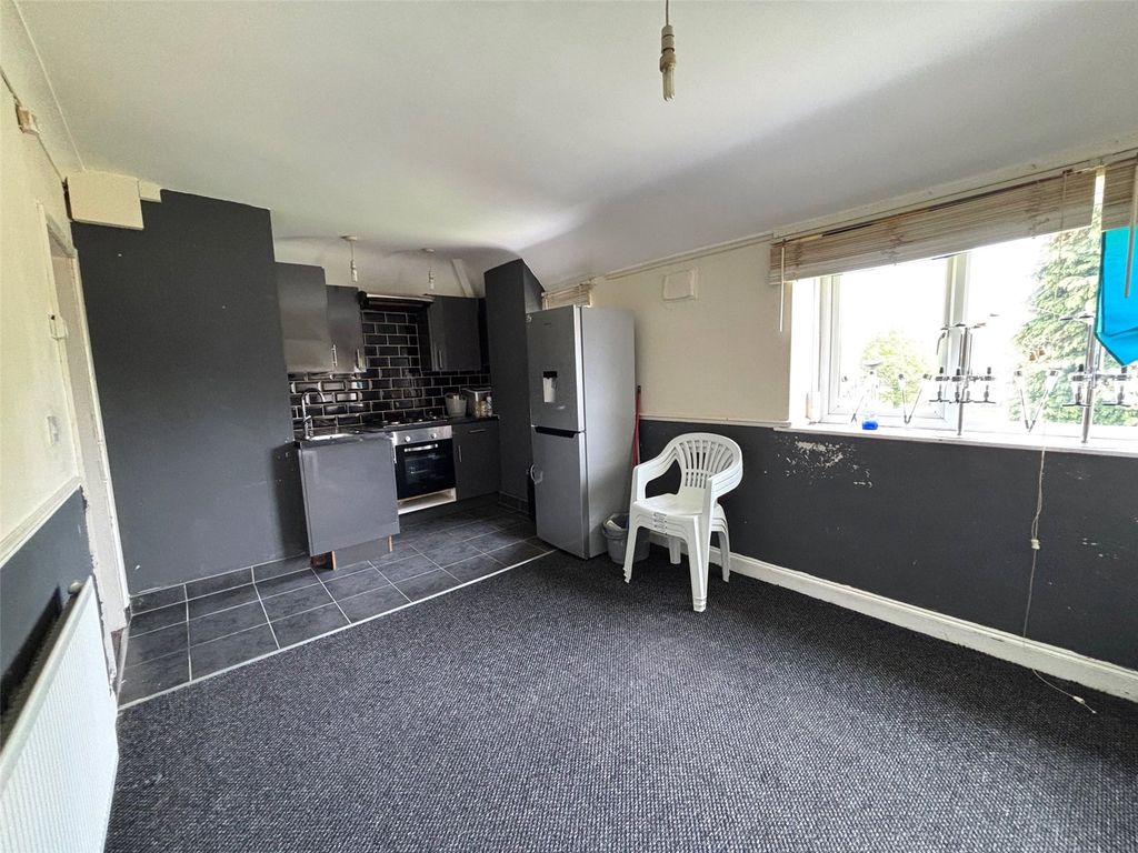 Property photo 2 of 11 Picture No. 03
