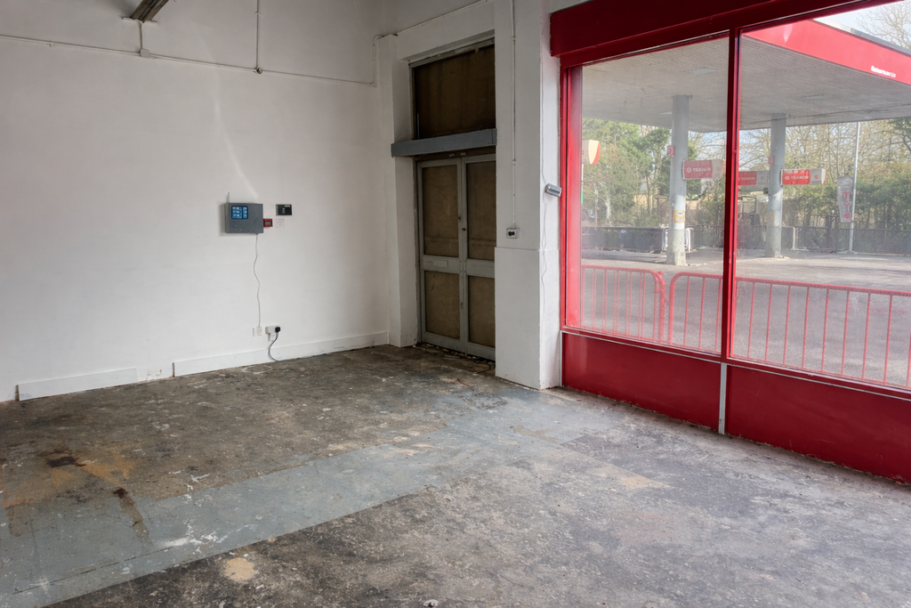 Property photo 3 of 8