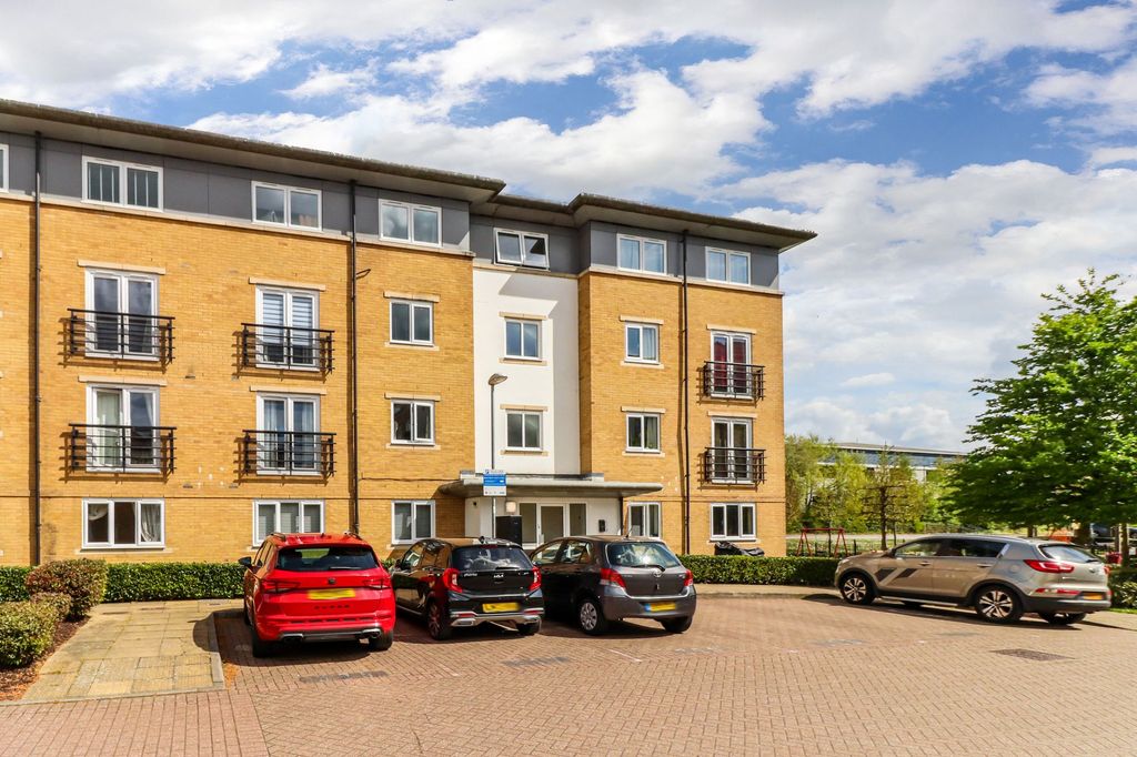 Property photo 1 of 11