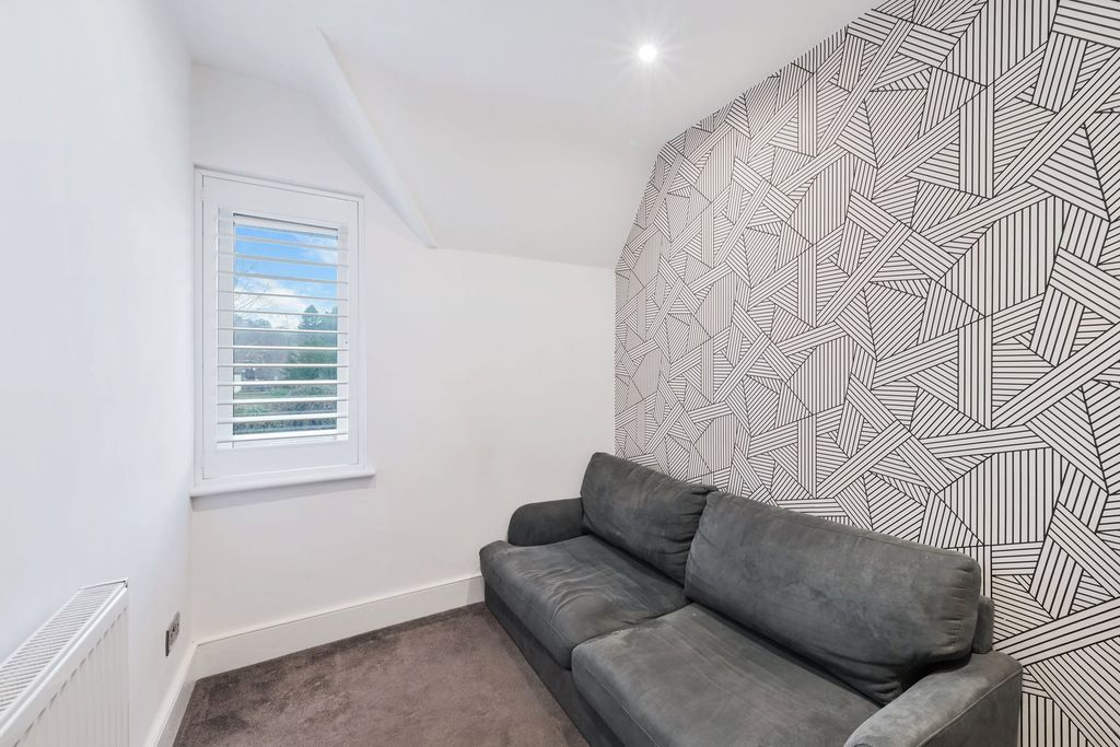 Additional image 8 of 2 bed flat for saleHigh Street, Old Oxted, Oxted RH8