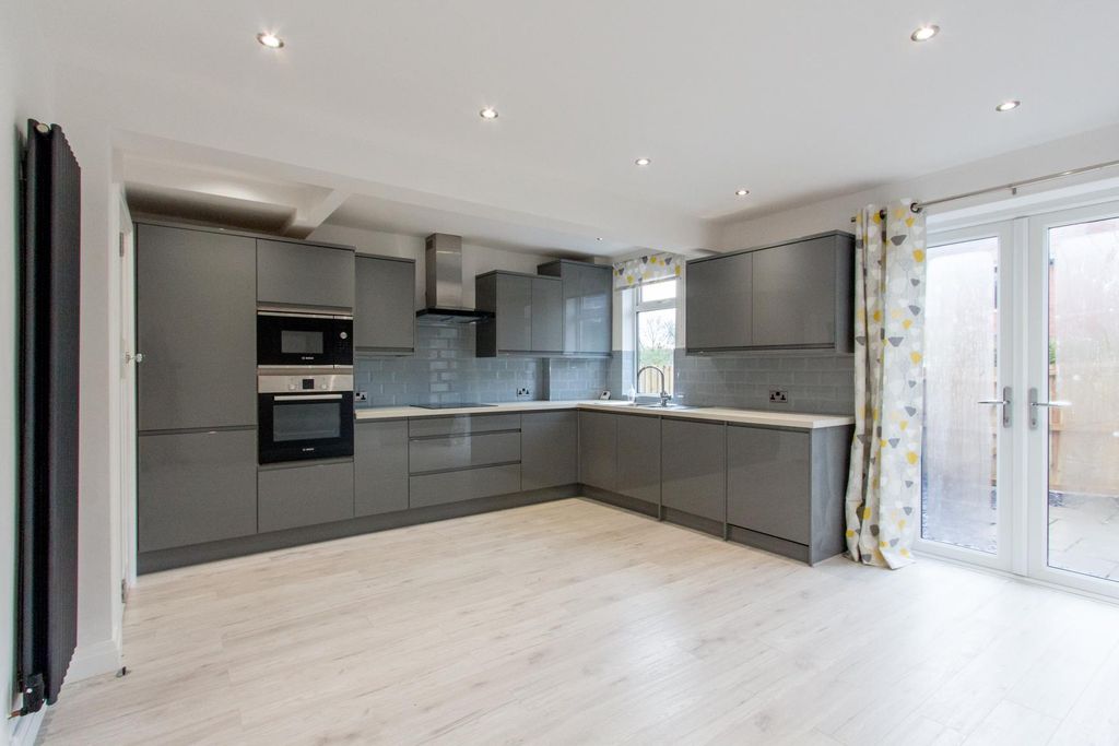 Property photo 3 of 9 0 General