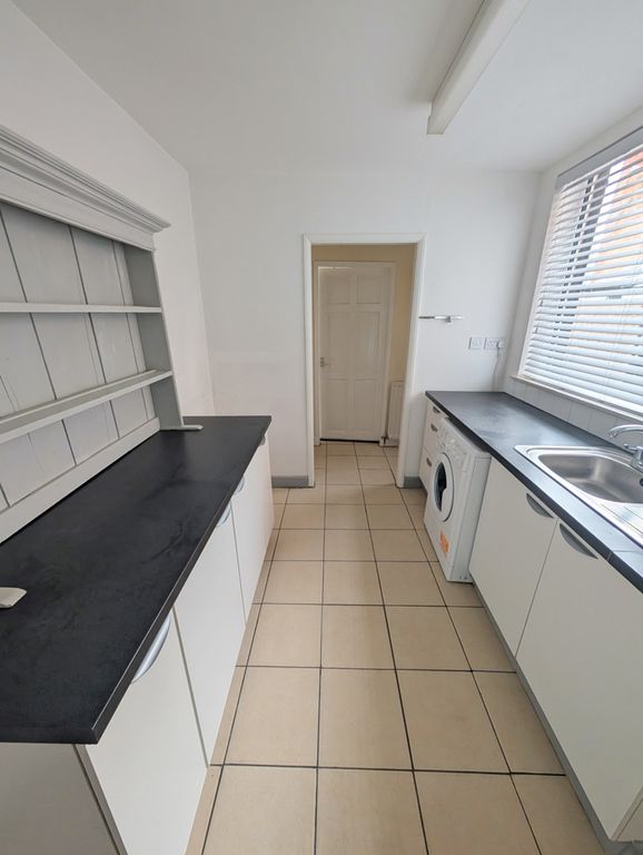 Property photo 2 of 12 Photo 3