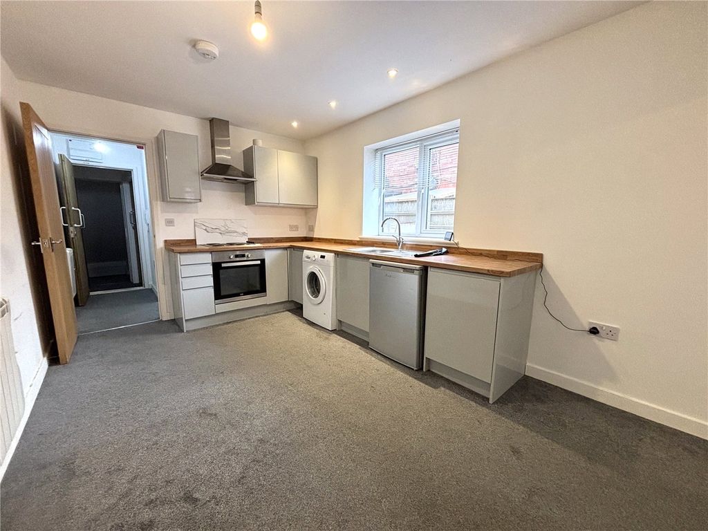 Property photo 3 of 5 Picture No. 08