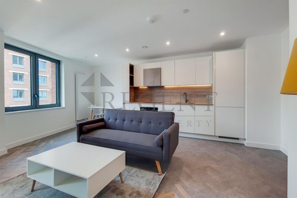 Property photo 2 of 10 Open Plan