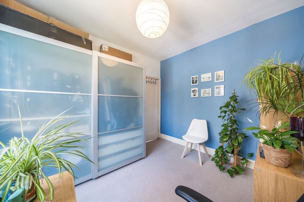 Property photo 3 of 7