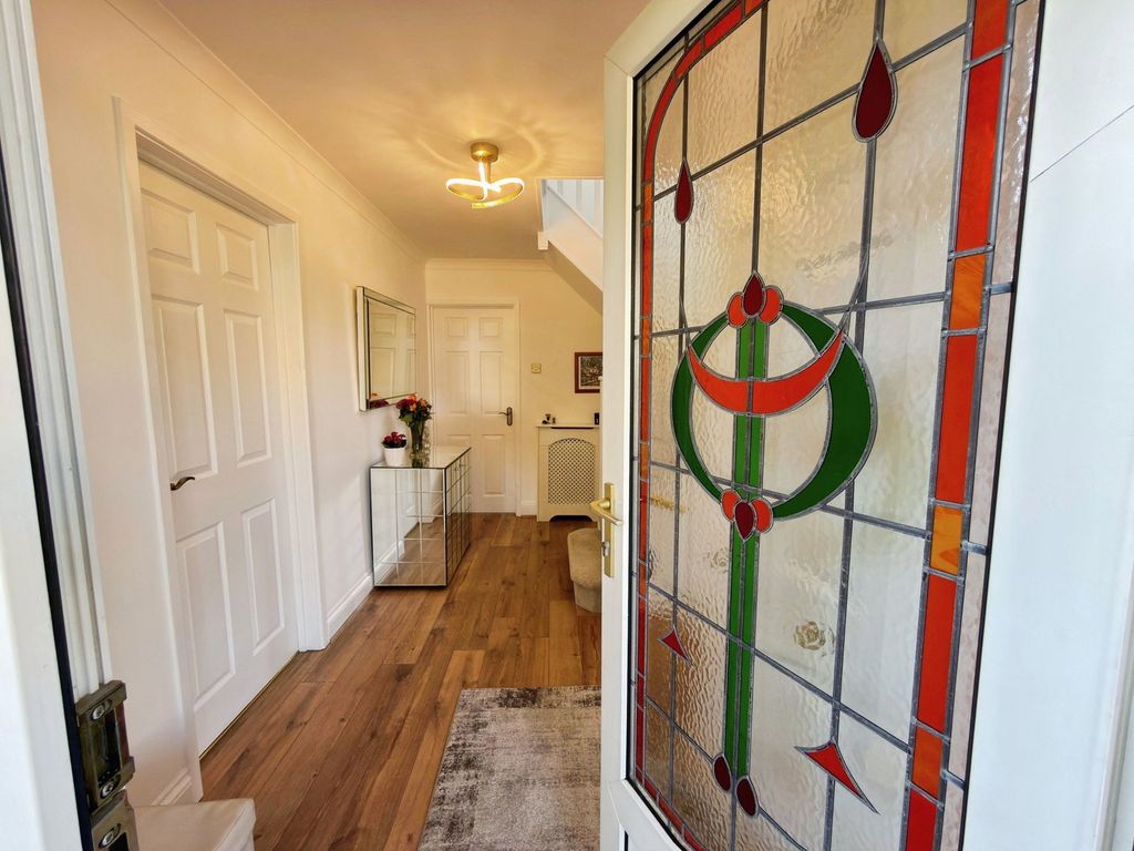 Property photo 3 of 58