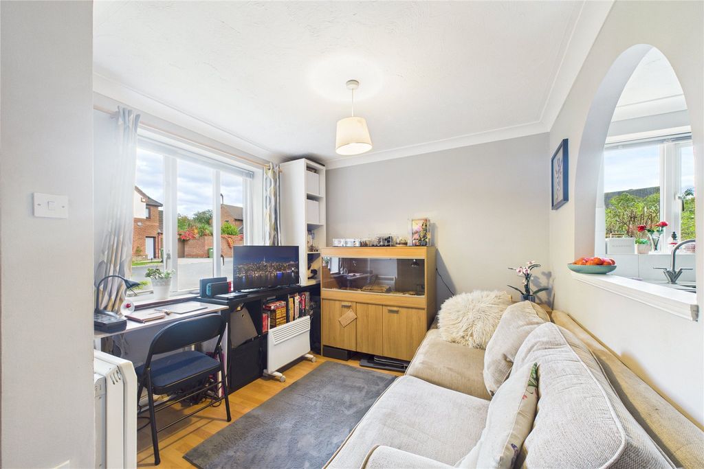 Property photo 3 of 6 Picture No. 11