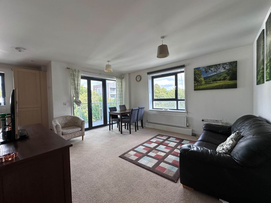 Property photo 3 of 7