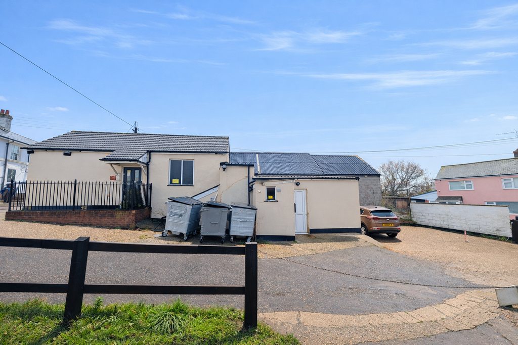 Property photo 3 of 5