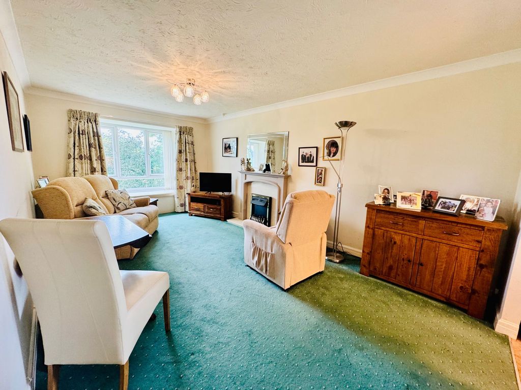 Property photo 3 of 14