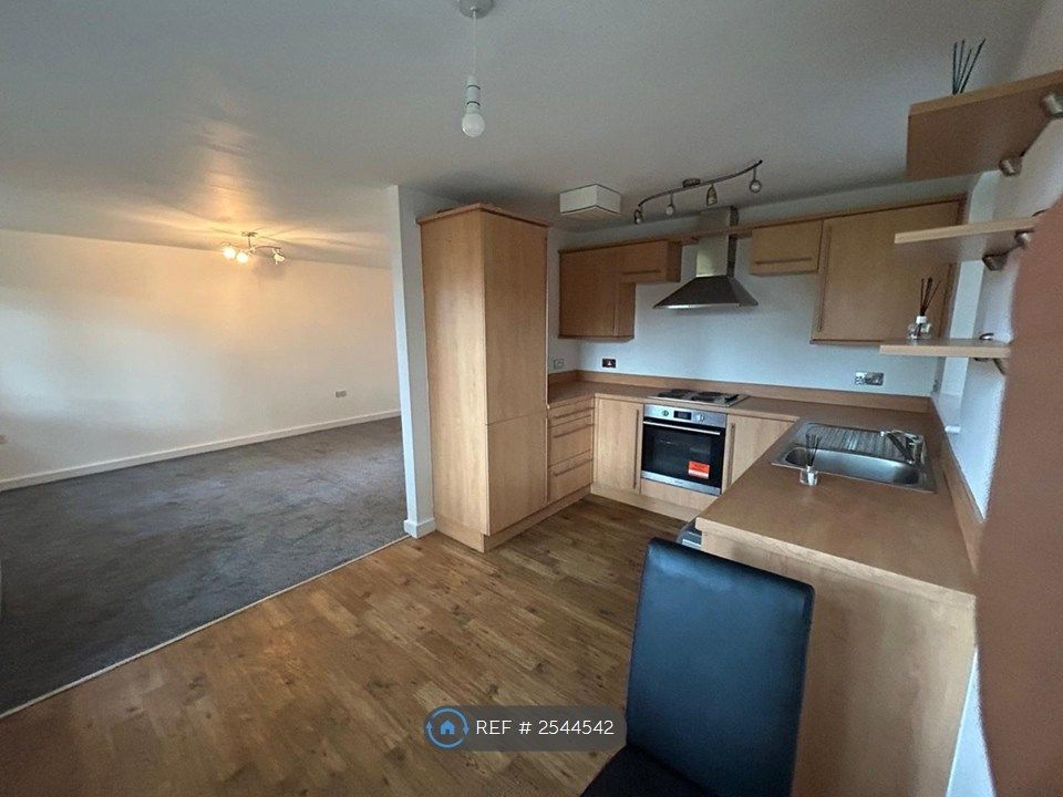 Property photo 2 of 12