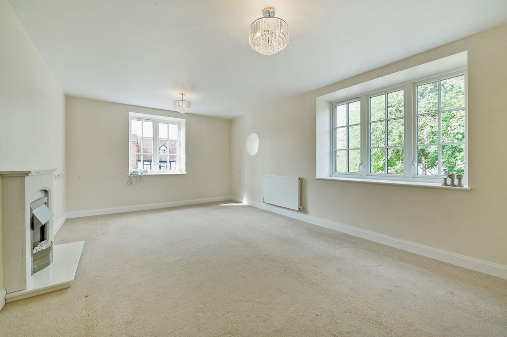 Property photo 3 of 8 Picture No. 05