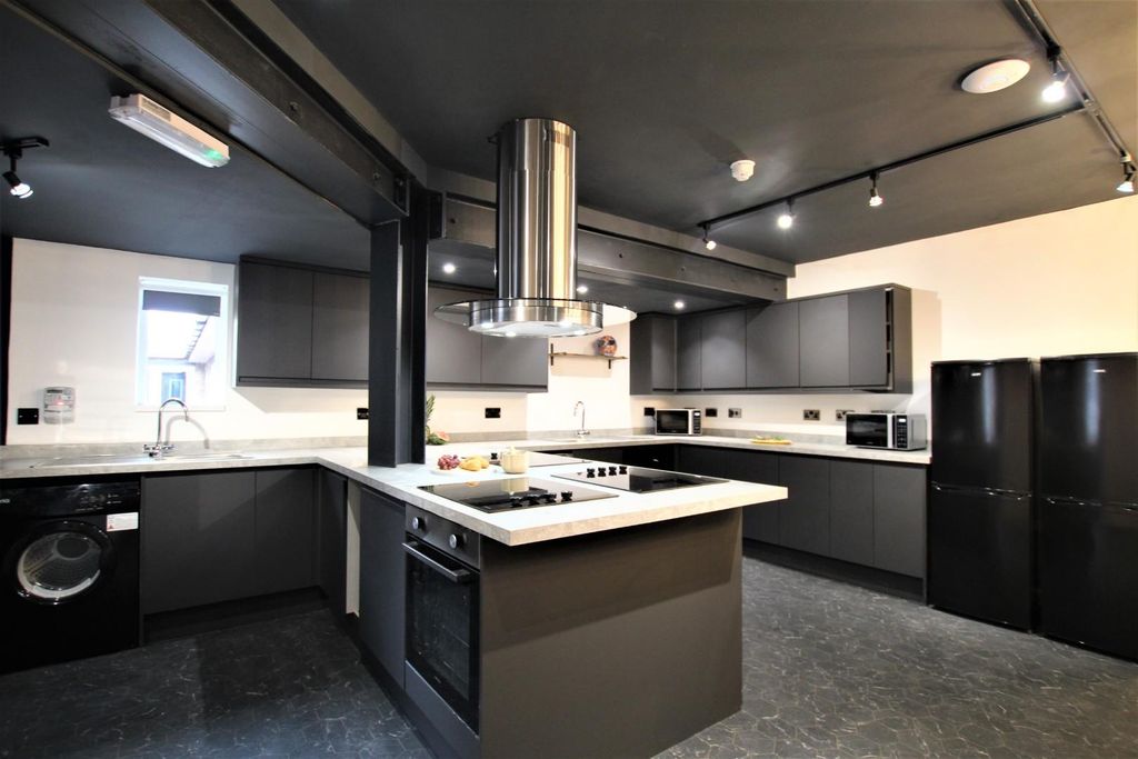 Property photo 3 of 18 Img_4381.Jpg