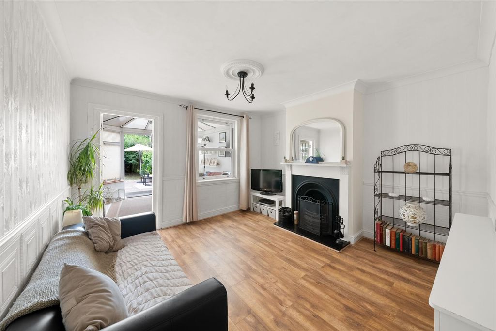 Property photo 3 of 14