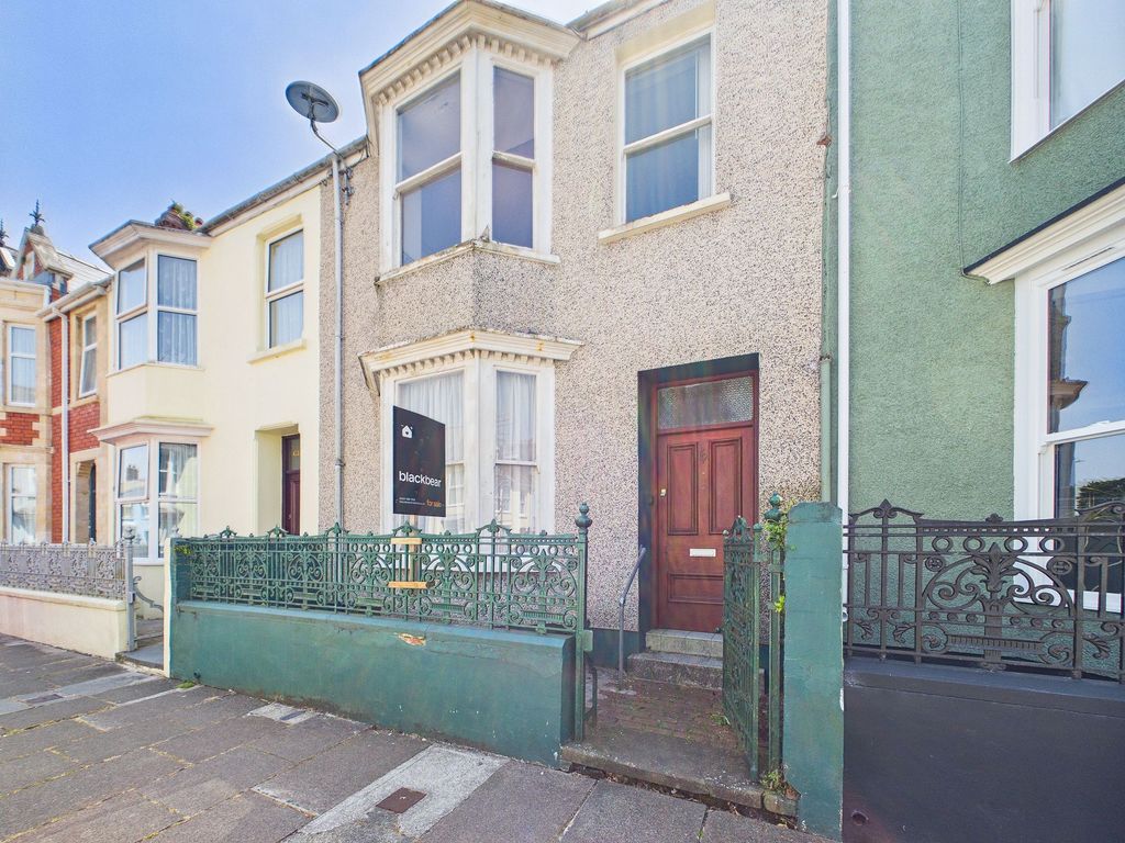 Property photo 1 of 13